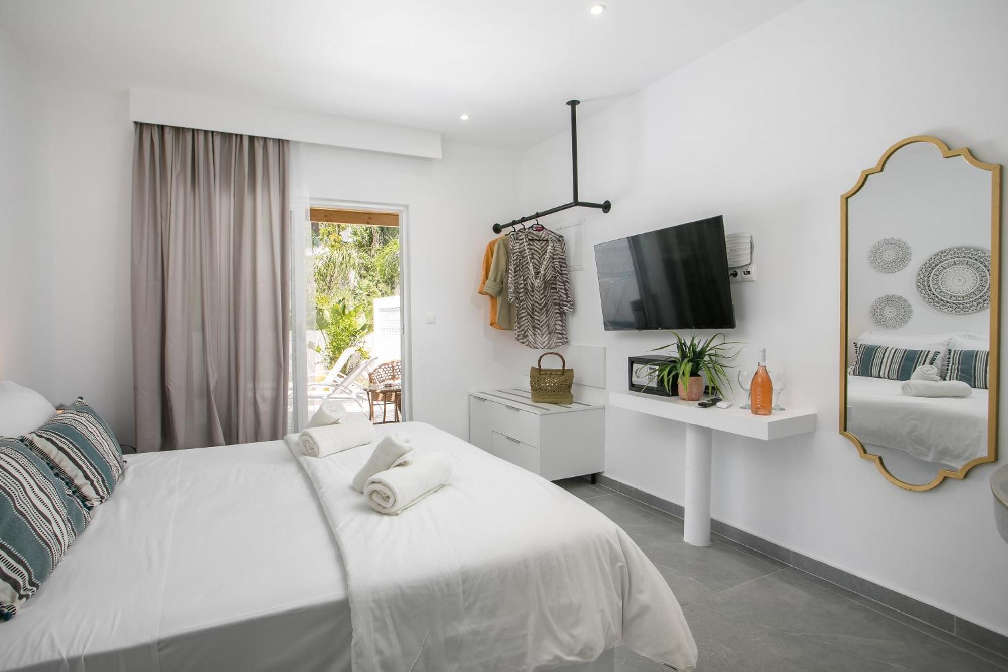 Calma Luxury Studios & Suites Faliraki Exterior photo